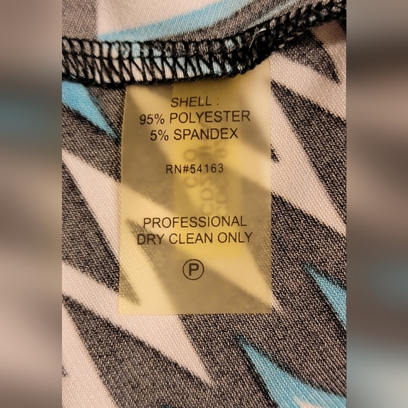 Calvin Klein NWT Maxi Dress - Size 4 - Picture 6 of 6